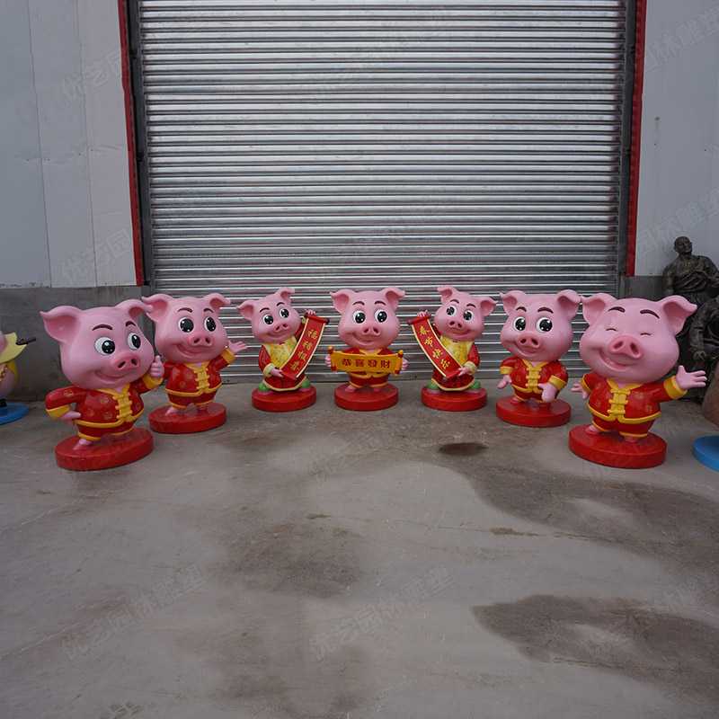 玻璃鋼卡通豬，豬年吉祥物雕塑