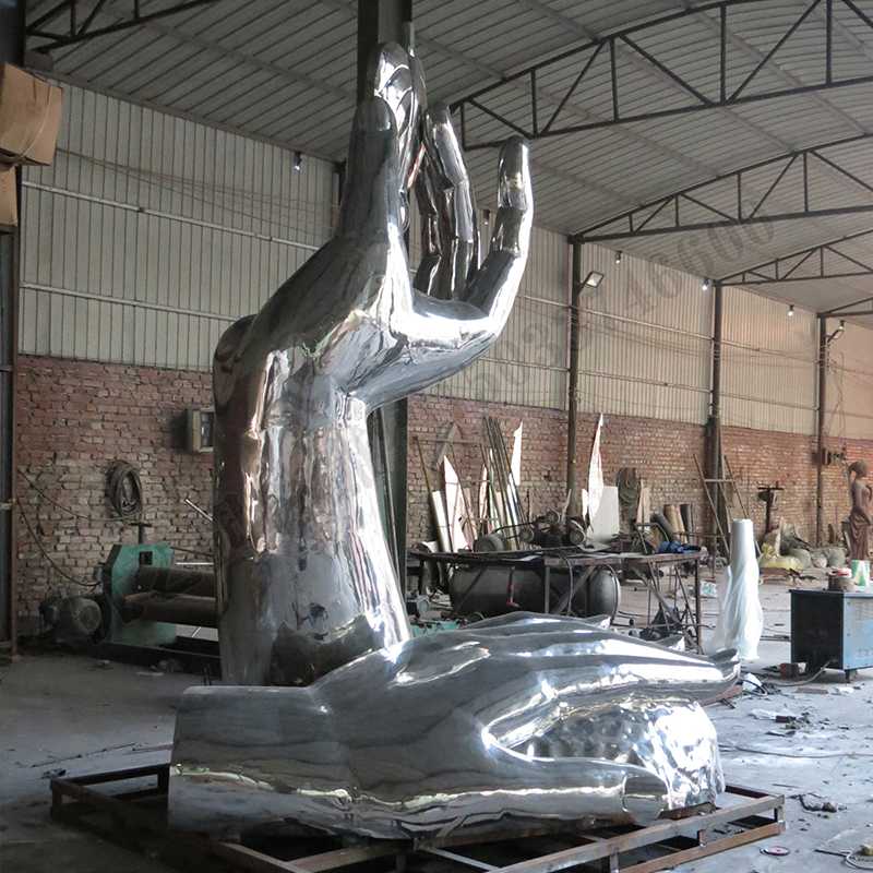 手托水滴雕塑，不銹鋼手托水滴雕塑，手托水滴景觀雕塑