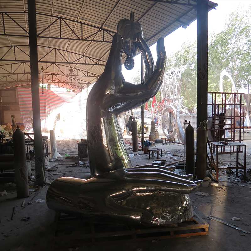 水滴景觀雕塑，不銹鋼手托水滴雕塑，景觀水滴雕塑