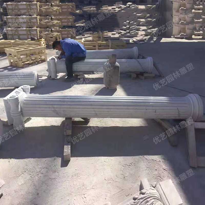 漢白玉羅馬柱，羅馬柱